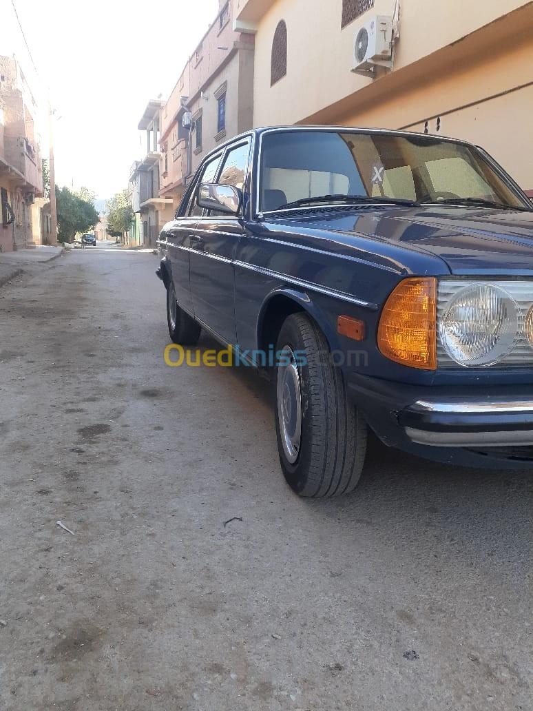 Mercedes W123 1980 