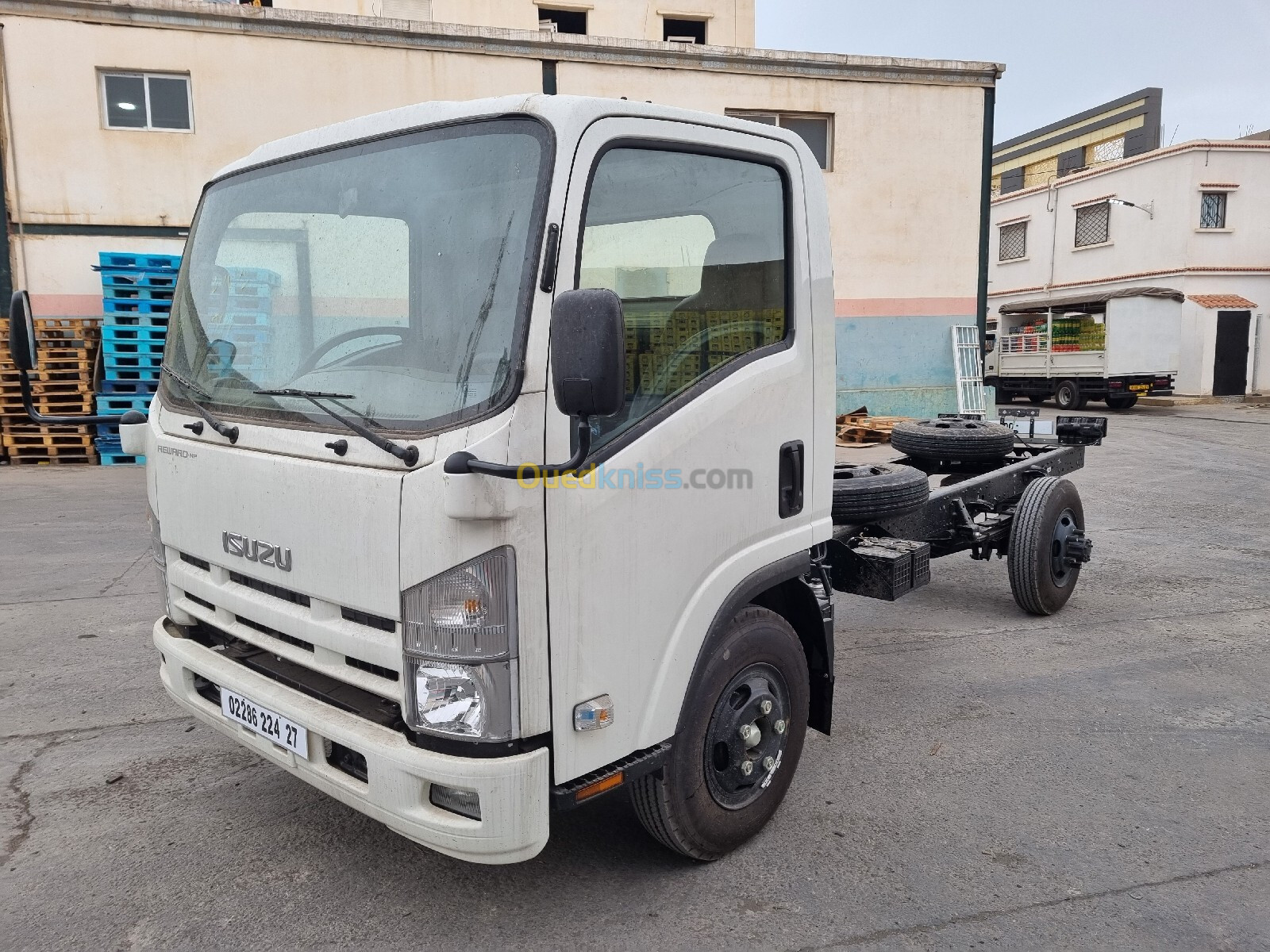 Isuzu Npr71 marto 2024