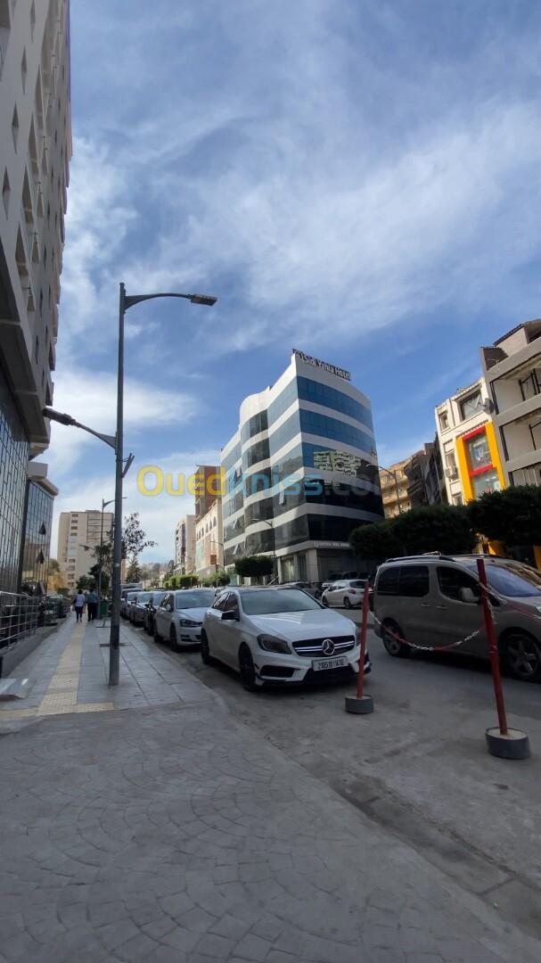 Location Appartement F5 Alger Hydra