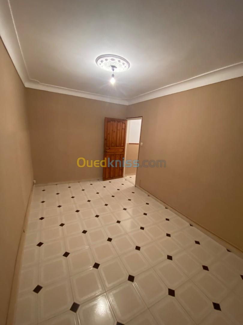 Location Appartement F3 Alger Ain benian