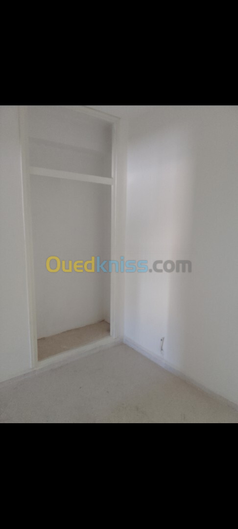 Location Appartement F4 Bouira Lakhdaria