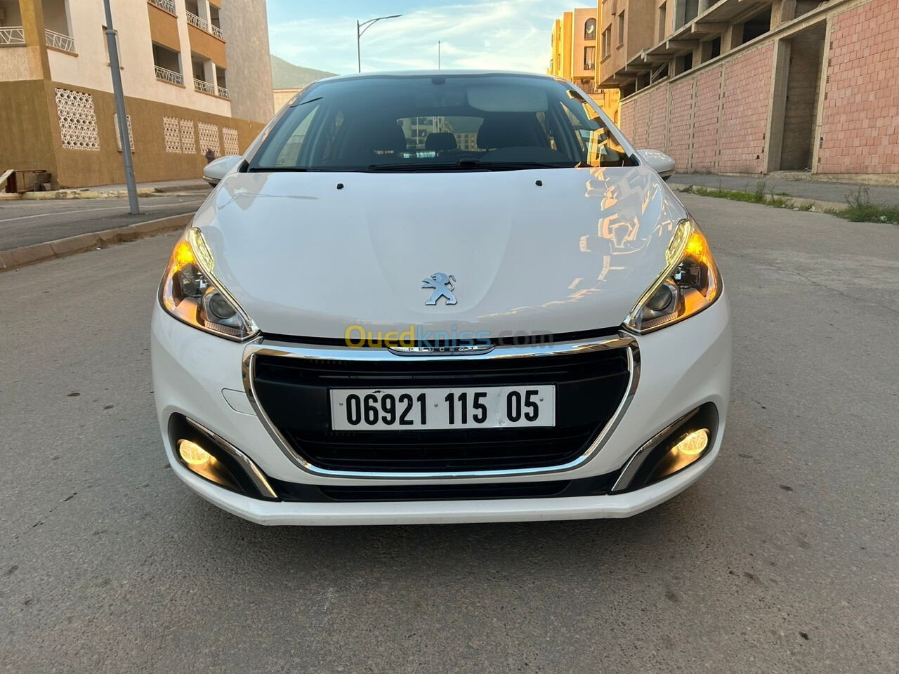 Peugeot 208 2015 Active Facelift