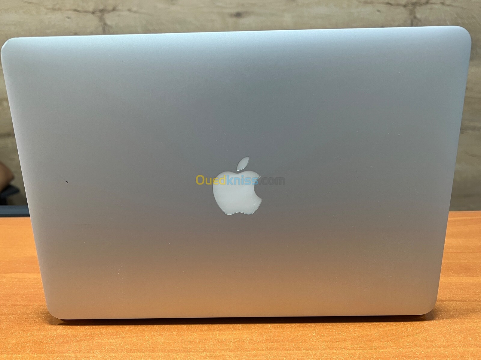 MacBook air 2016 4G i5 intel HD 1536MB