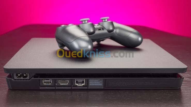 PlayStation 4 slim venu de France 