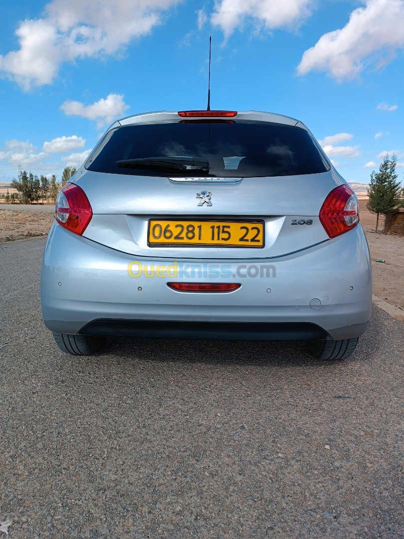 Peugeot 208 2015 Allure