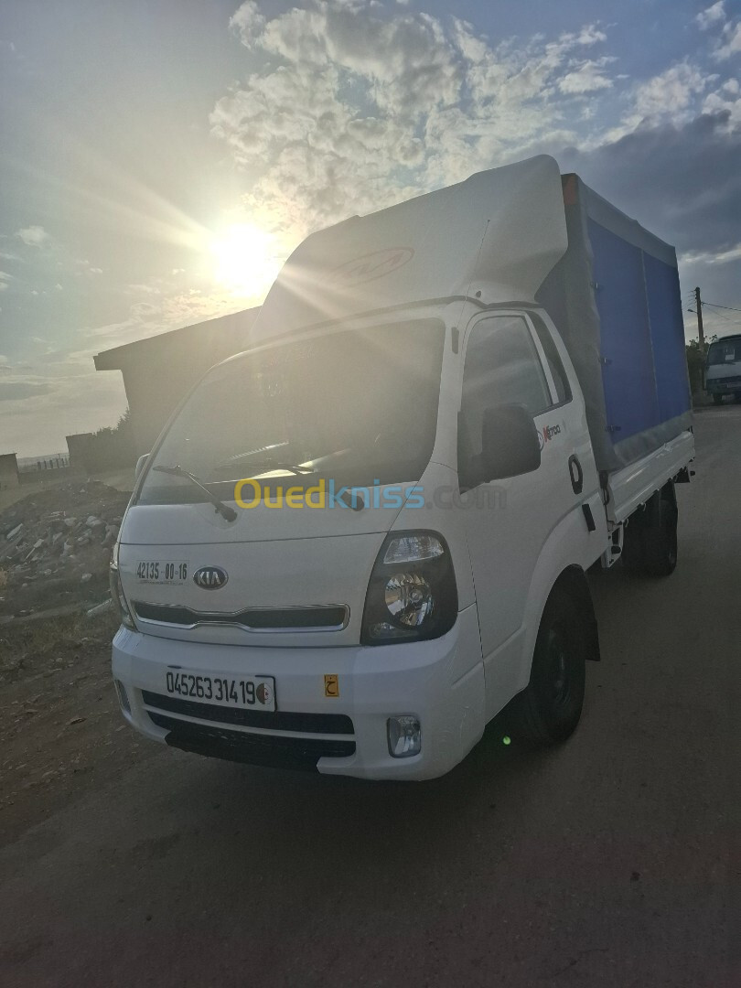 Kia K2700 2014