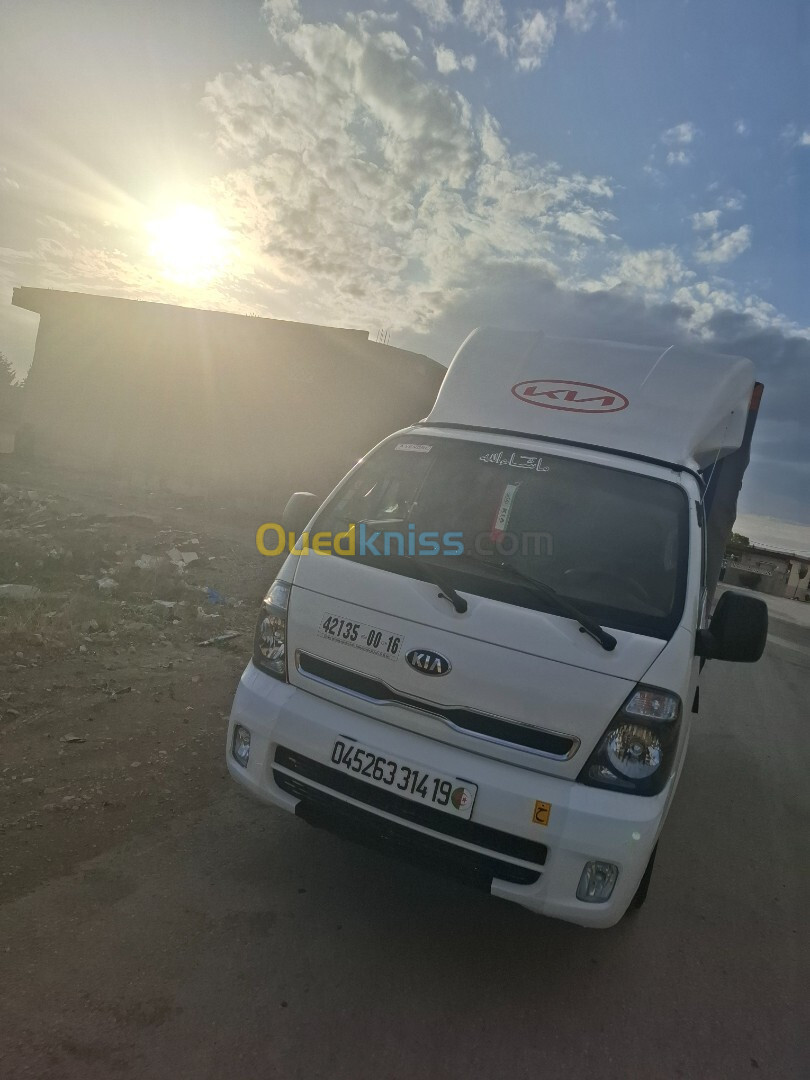 Kia K2700 2014