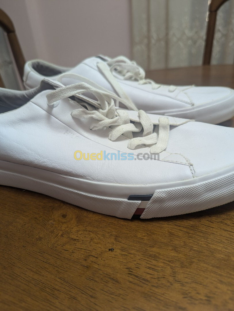 Chaussure Tommy Hilfiger original 