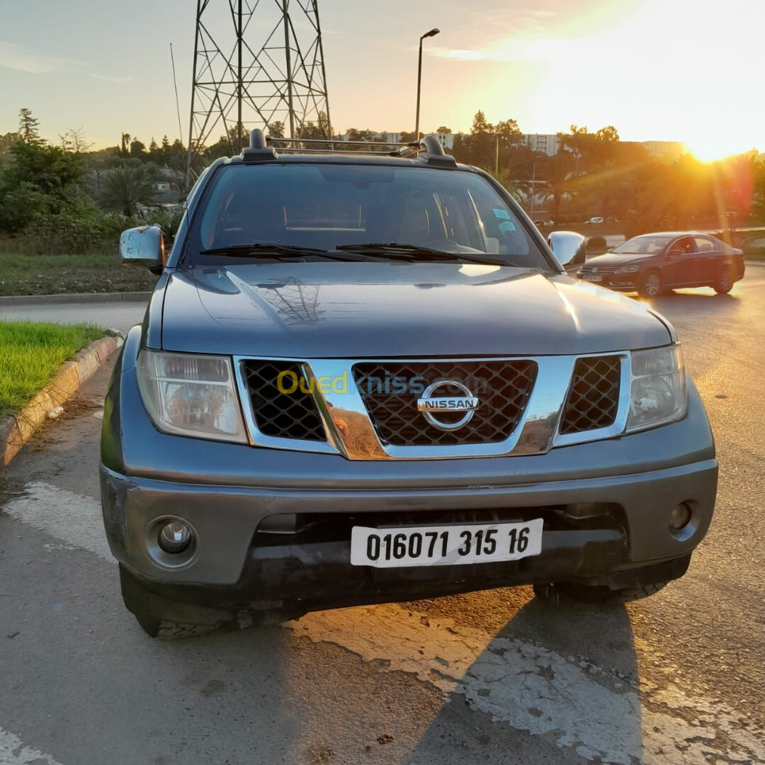 Nissan Navara 2015 Elegance 4x2