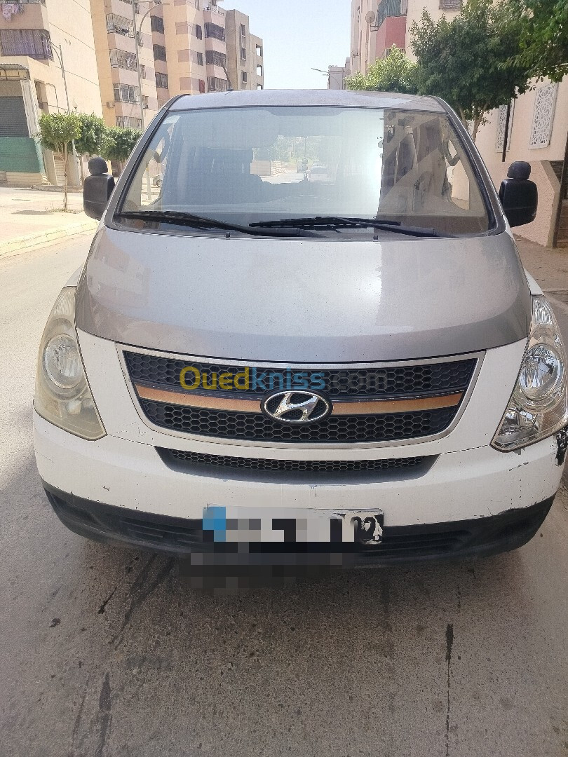 Hyundai H1 2012