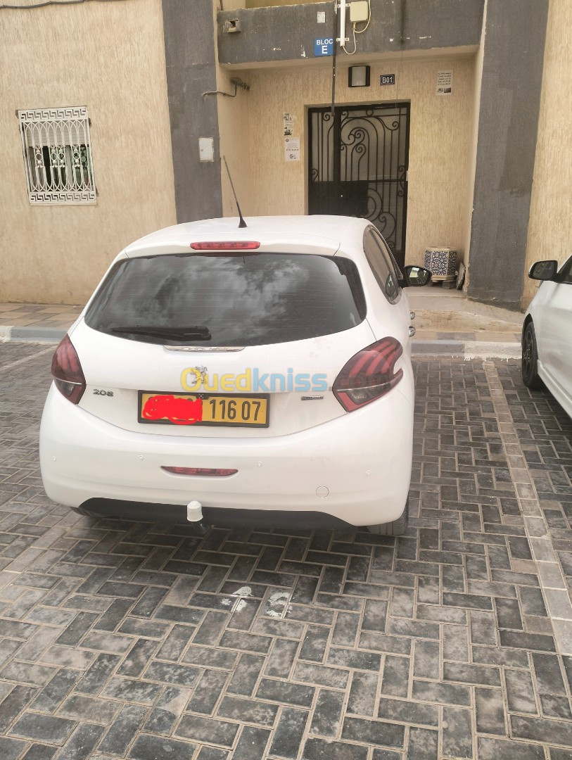 Peugeot 208 2016 Access Facelift