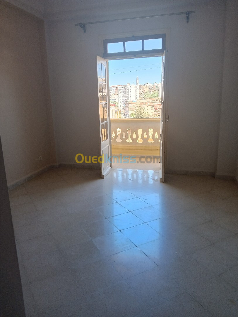 Location Niveau De Villa F4 Alger Ain naadja