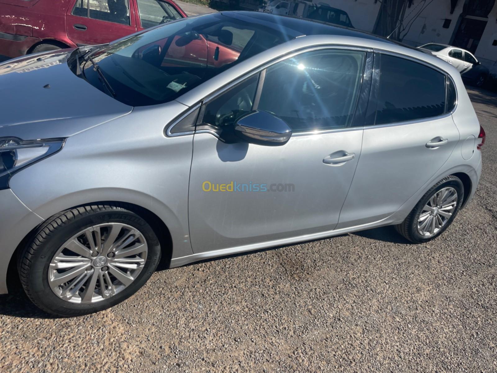 Peugeot 208 2019 Allure Facelift