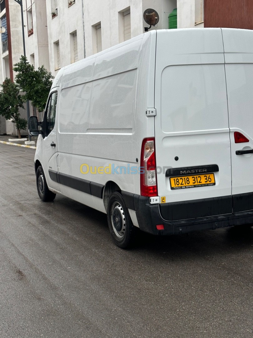 Renault Master 2012