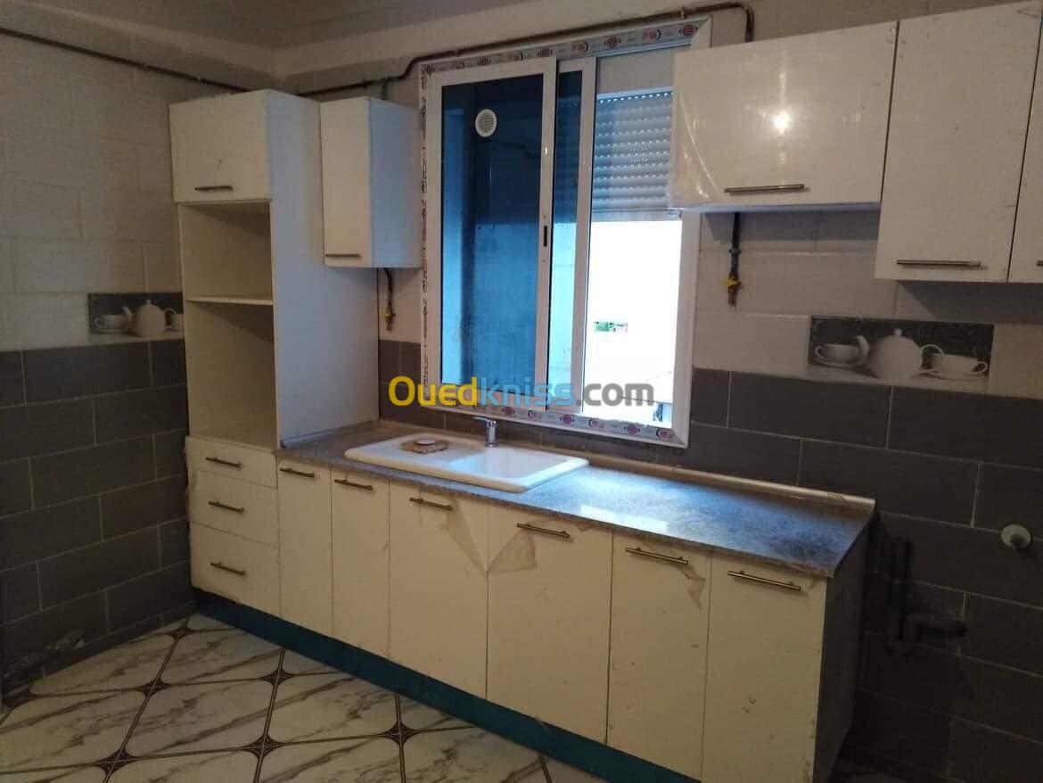 Location Appartement F4 Alger Rais hamidou