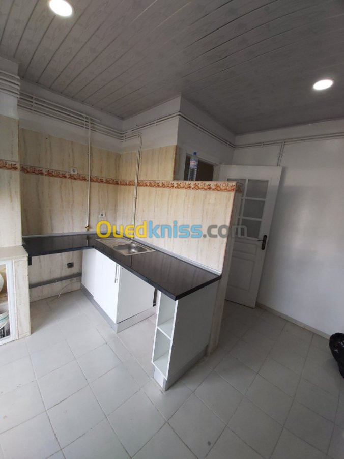 Location Appartement F4 Alger Dely brahim