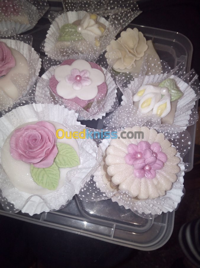 GATEAUX ET CAKES DISIGN