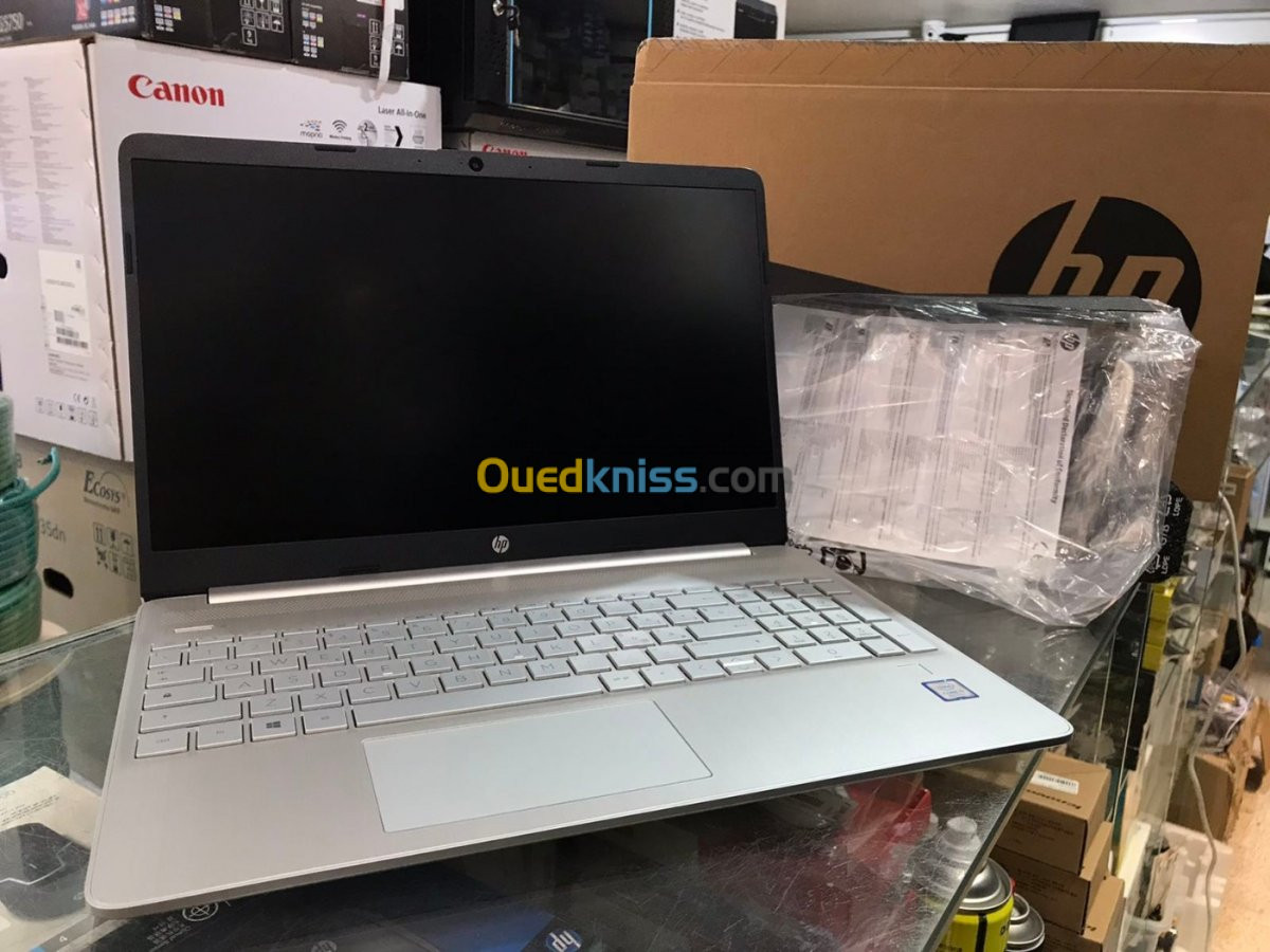 HP 15 i5 8265U RAM 16GB 256SSD NEUF