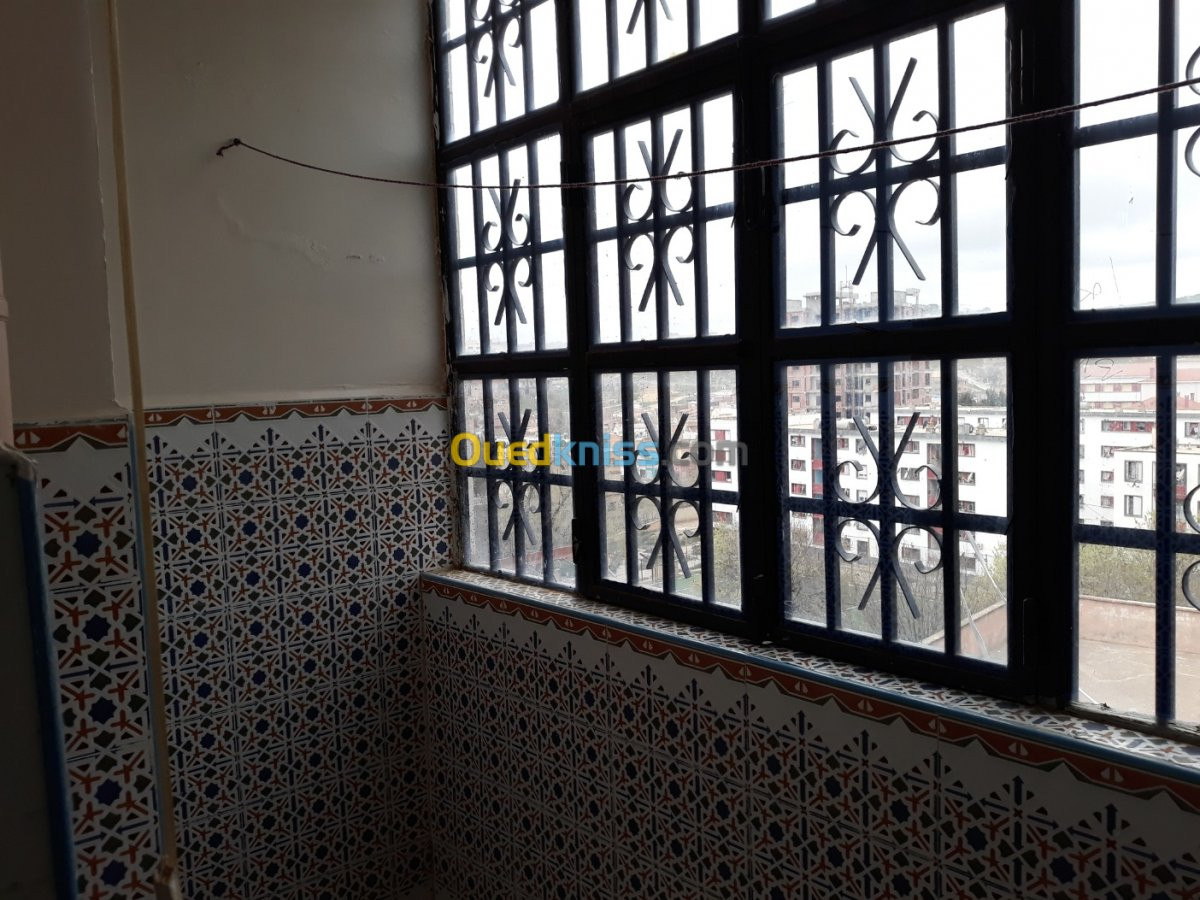 Location Appartement F4 Tiaret Tiaret