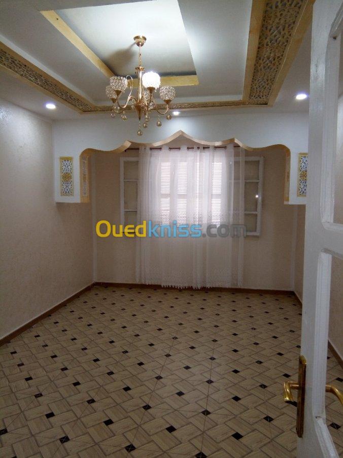 Location Appartement F4 Skikda Sidi mezghiche