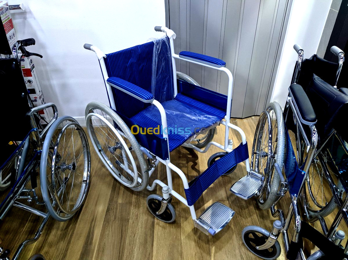 FAUTEUIL ROULANT BLEU PNEU GONFLABLE