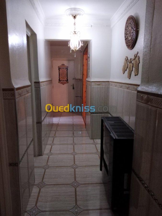 Cherche achat Appartement F3 Batna Batna