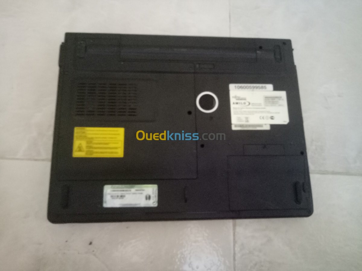 Fujitsu Siemens Amilo M1425