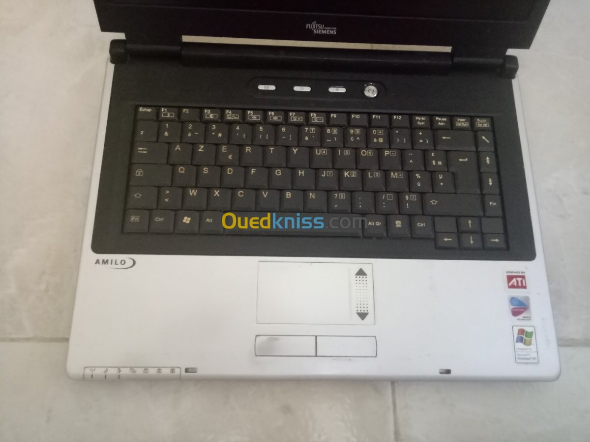 Fujitsu Siemens Amilo M1425