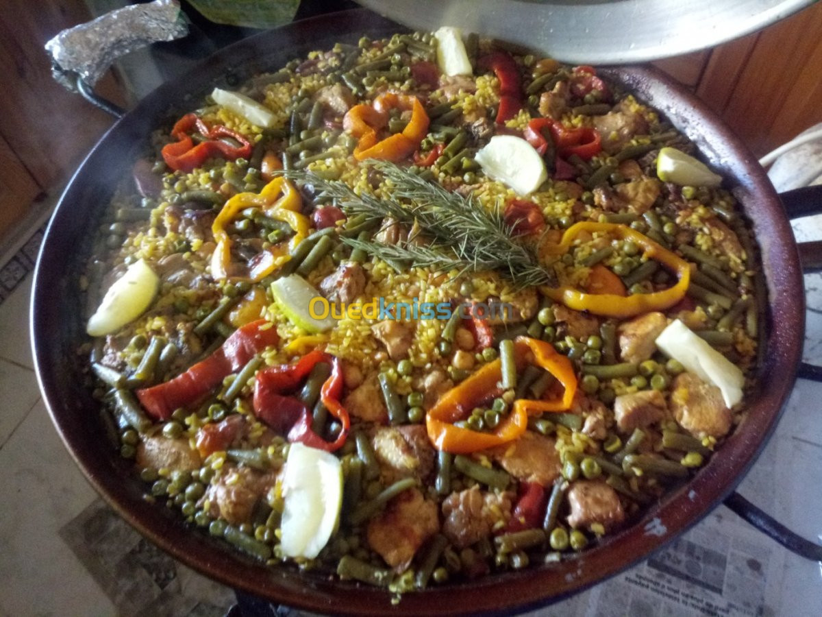 paella espagnol et divers plats 