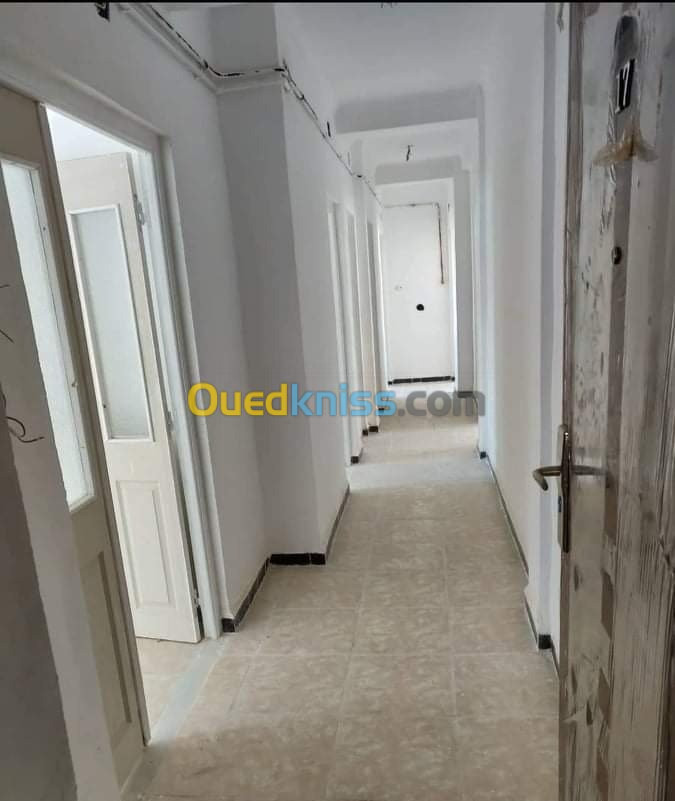 Vente Appartement F4 Relizane Relizane