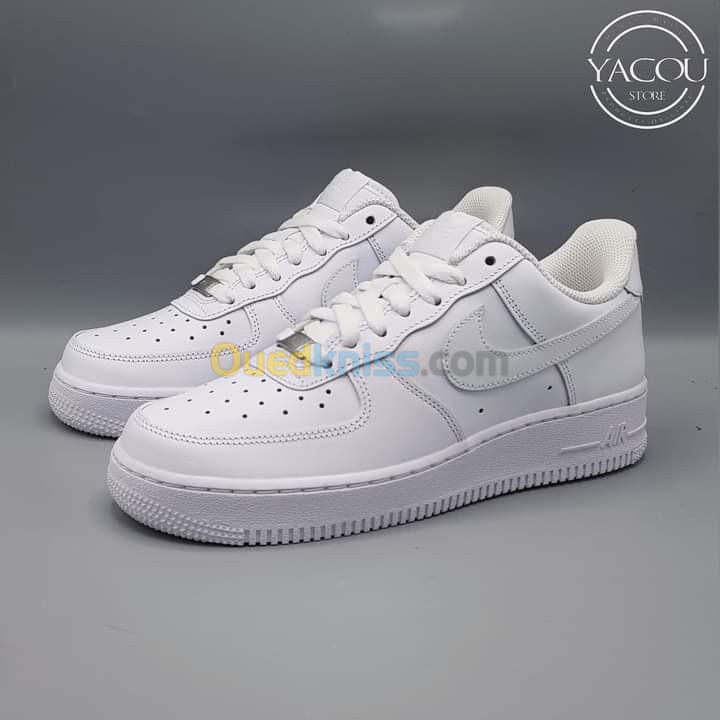 NIKE  AIR FORCE 1 07 ORIGINAL 