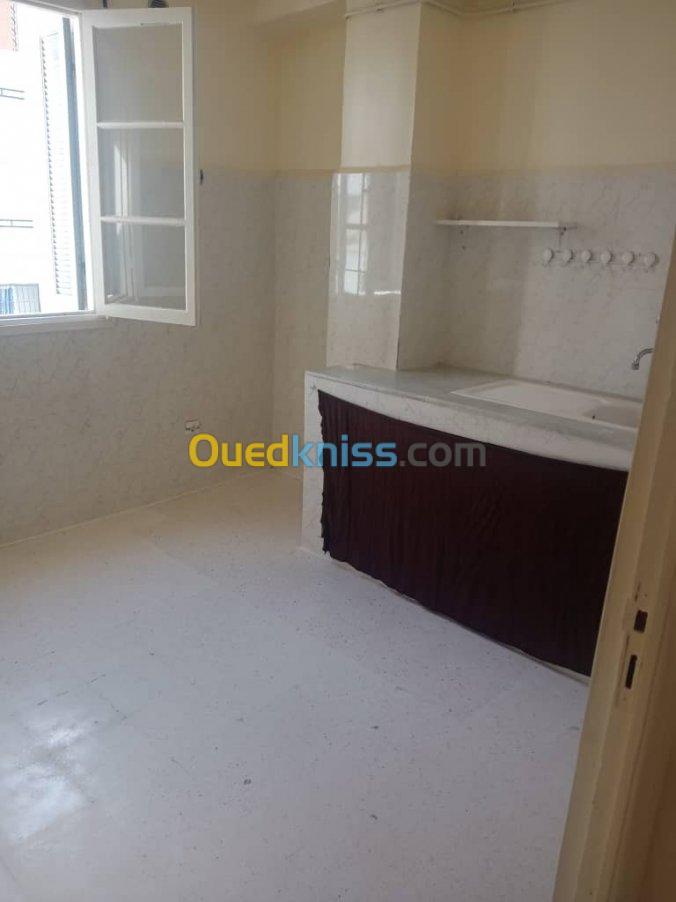 Location Appartement F3 Alger Hraoua