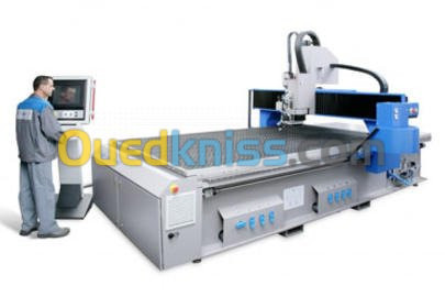 manupilateur machine CNC 