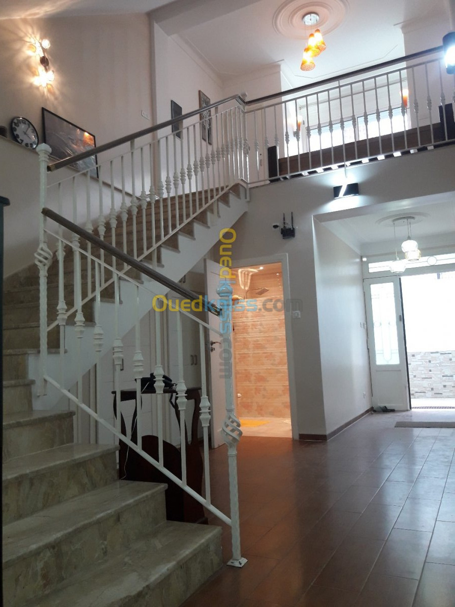 Location Niveau De Villa F4 Alger Birkhadem