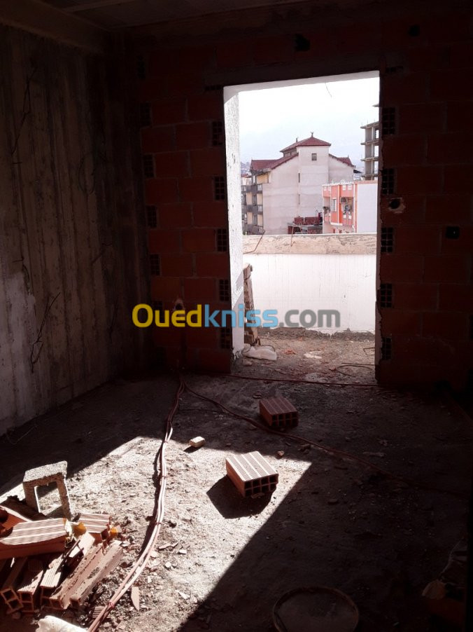 Vente Appartement F3 Tizi ouzou Boghni