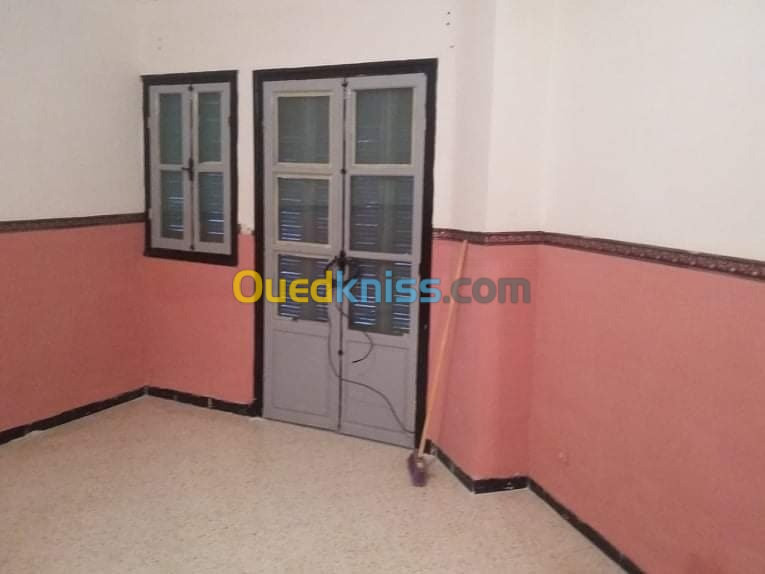 Location Appartement F4 Alger Ain benian