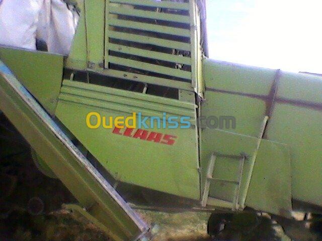 claas ماكنةحصاد