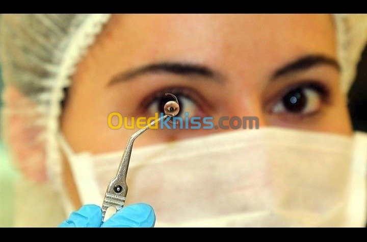 Implant pliable oculaire 