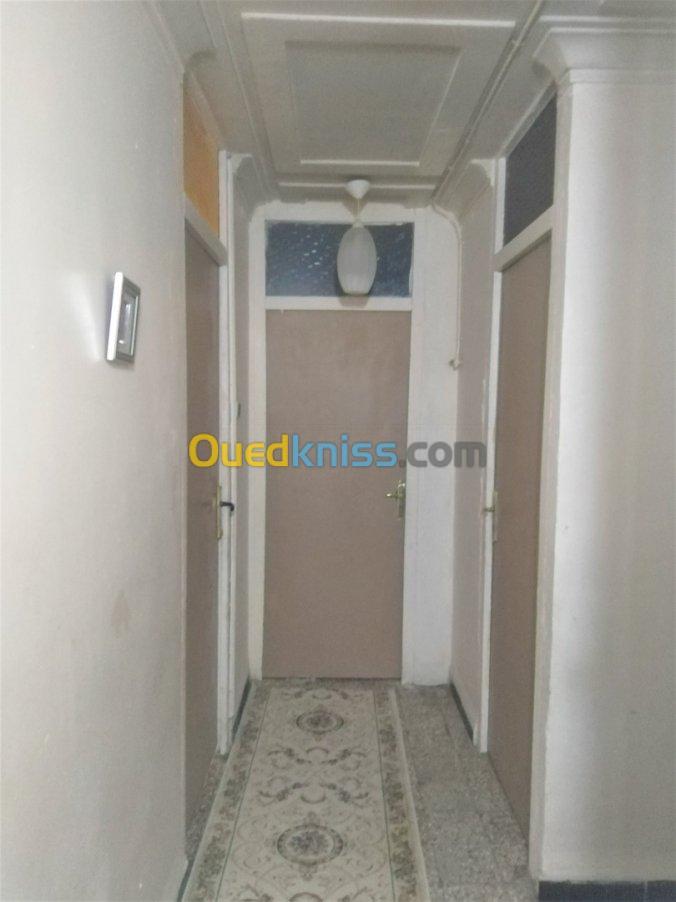 Vente Appartement F4 Oum el bouaghi Ain beida