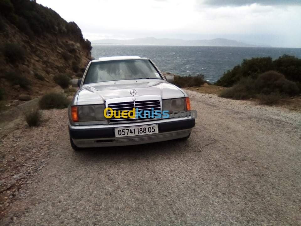 Mercedes Benz Classe E 1988 W124