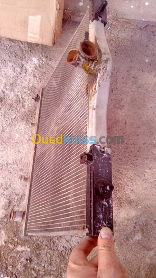 Radiateur terios daihatsu 