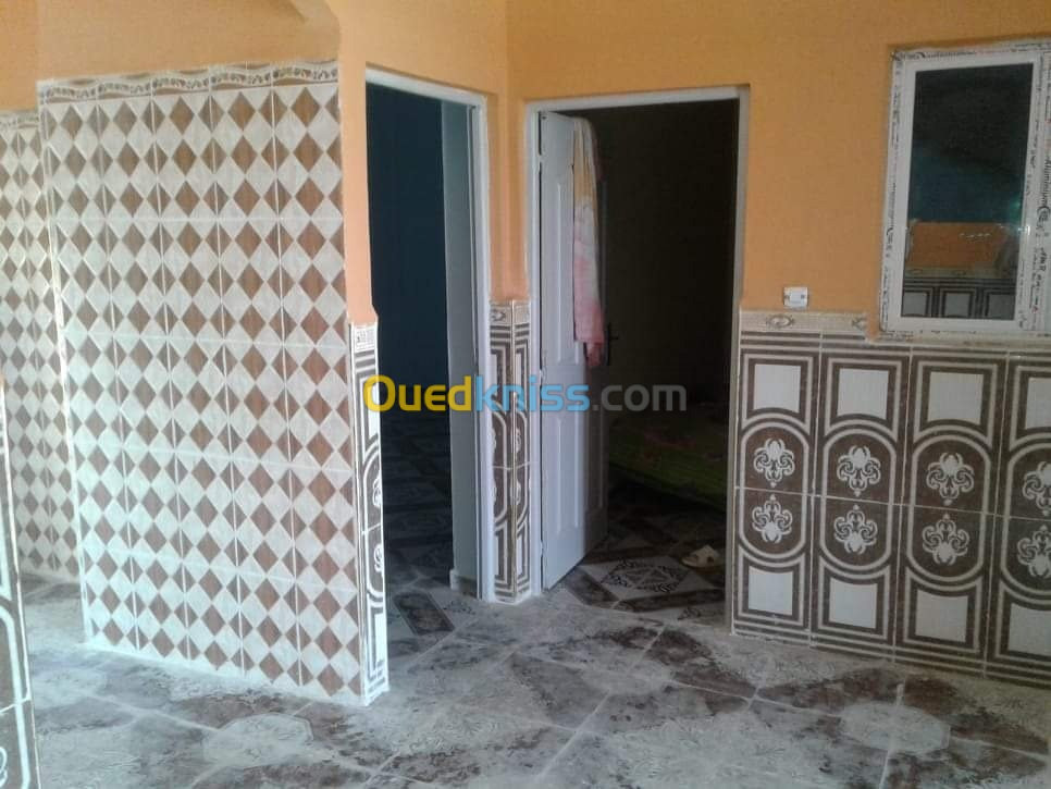 Vente Appartement F3 Ain temouchent Oulhaca el gheraba