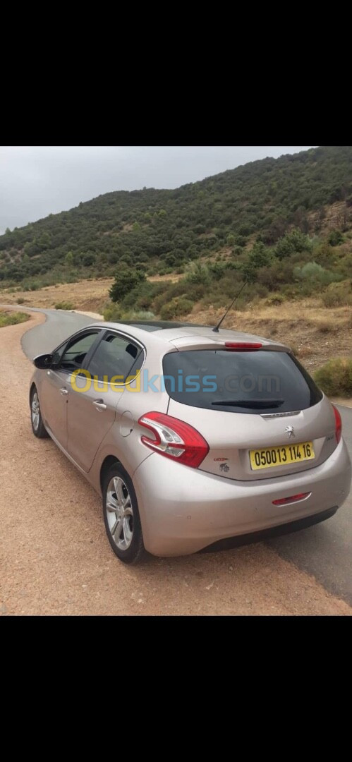 Peugeot 208 2014 Allure