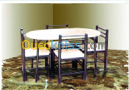 Table Ovale 1m20 x 70 + 4 chaises