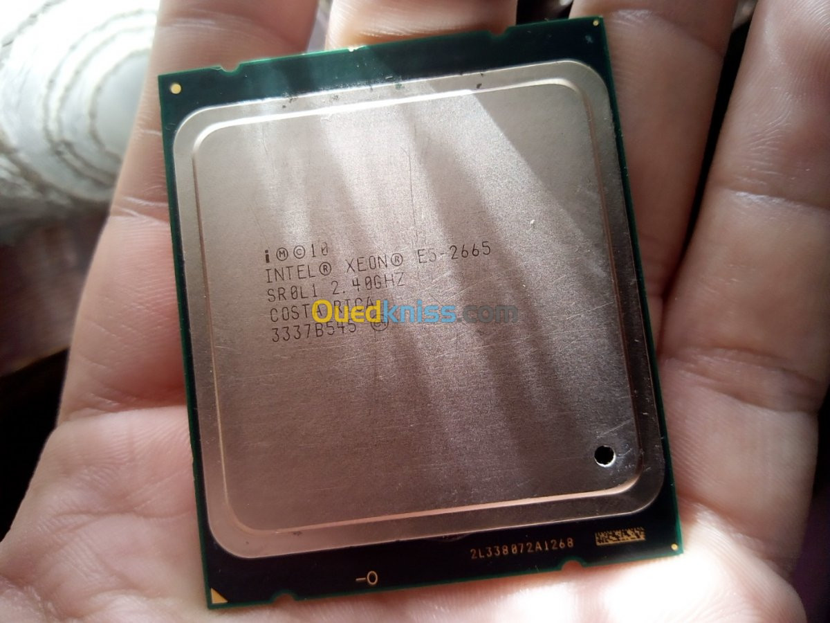 Intel xeon E-2665