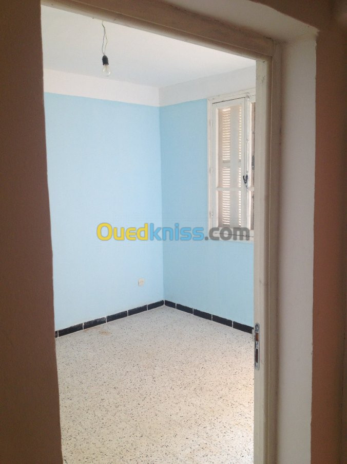 Location Appartement F4 Constantine El khroub