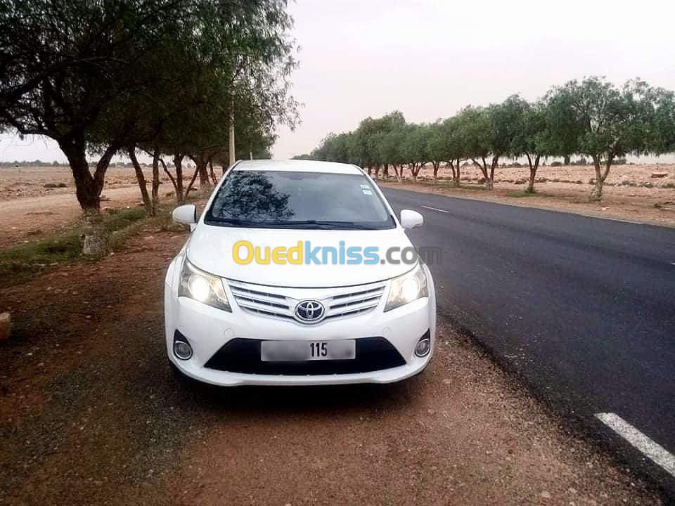 Toyota Avensis 2015 