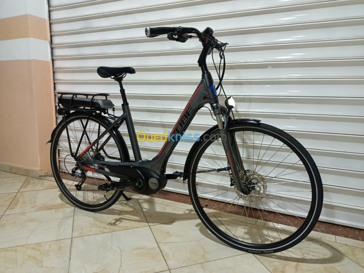 CUBE TOURING HYBRID 400 Taille Xl 28 P