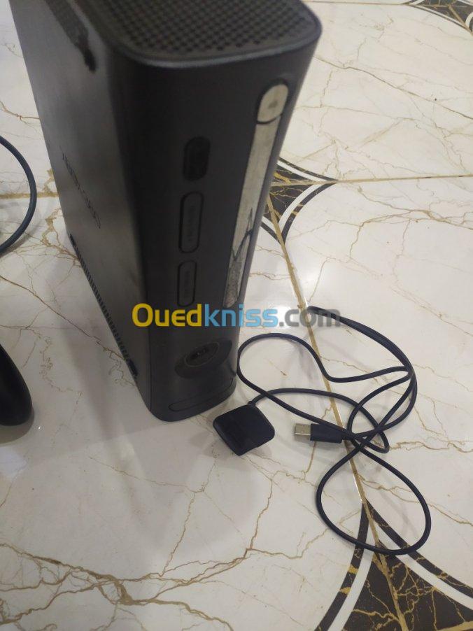 XBOX 360 + 27 DVD