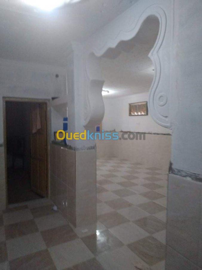 Vente Appartement F4 Biskra Sidi okba